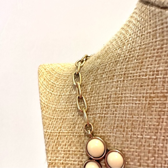 Lucky Brand Statement Bib Necklace antiqued gold tone w/ ivory / cream cabochons - Picture 9 of 13
